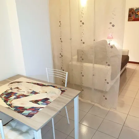 Apartment In Tour *